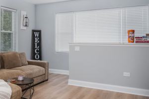 featured image of 8 N York St