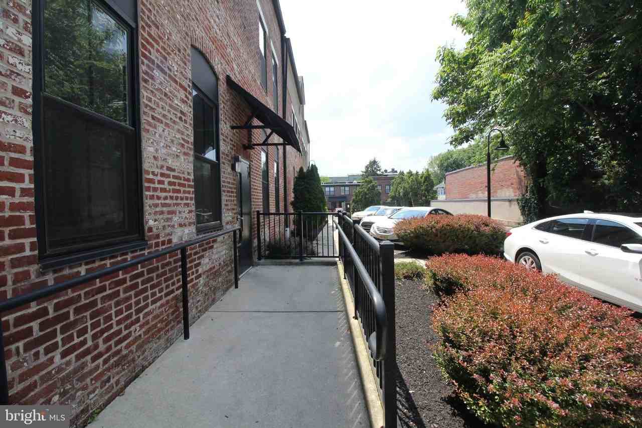 20 Swan St #A15 - Photo 7 of 25