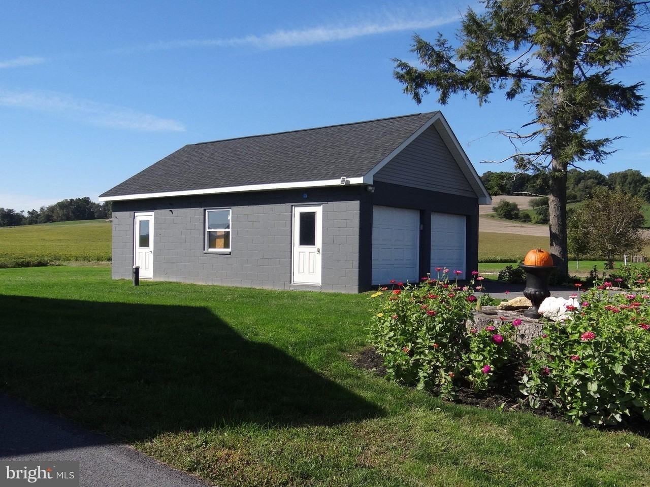 156 Swamp Rd - Photo 7 of 44