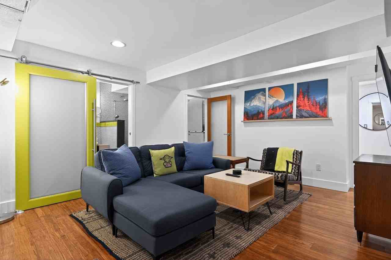 9314 54th Ave S #1588365P - Photo 4 of 39