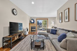 9237 17th Ave Sw - Photo 1 of 1