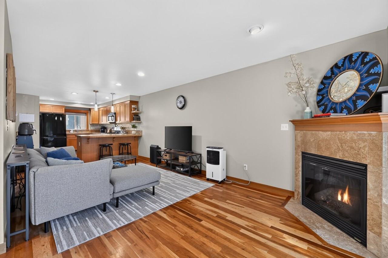 9237 17th Ave Sw #1603385P - Photo 5 of 35