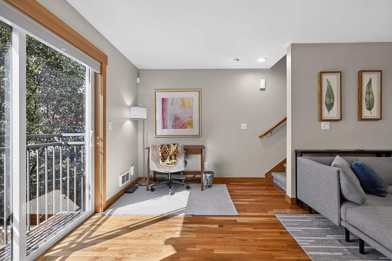 9237 17th Ave Sw #1603385P - Photo 7 of 35