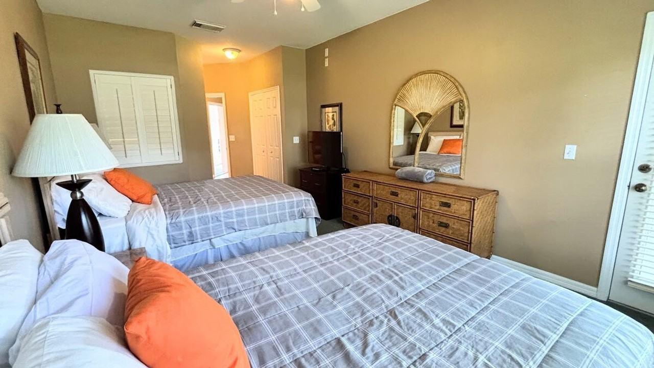10059 Perfect Dr #1604424P - Photo 4 of 13