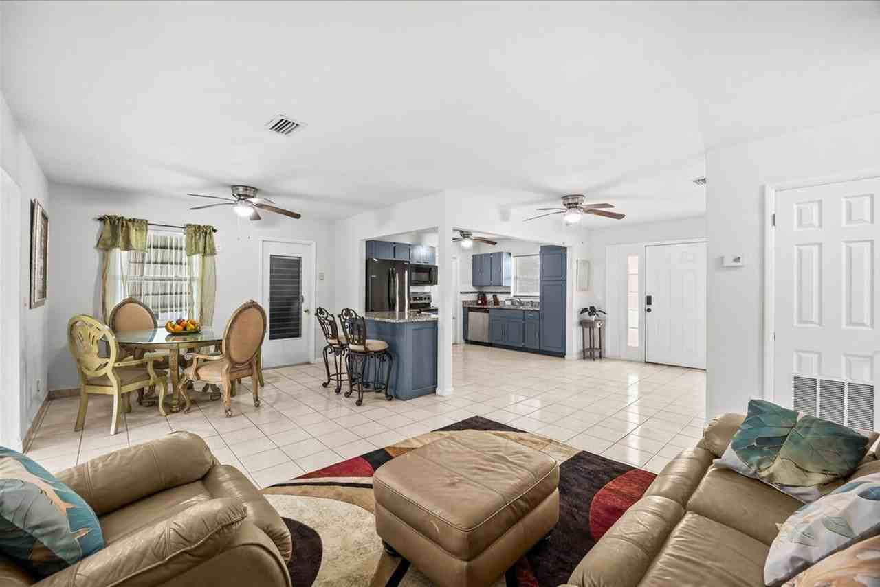 128 Se Prima Vista Blvd #1604422P - Photo 5 of 38