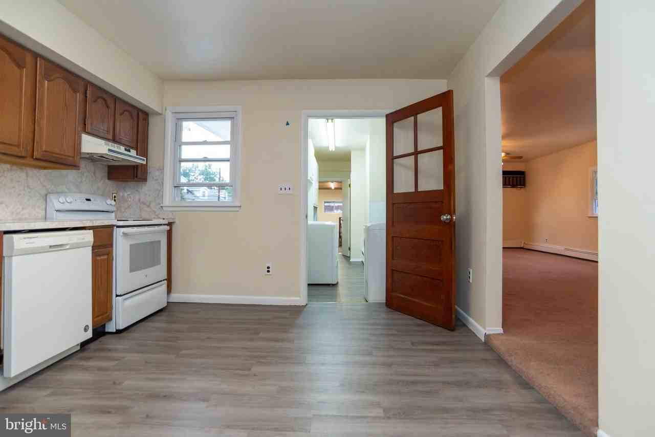 123 Mill St - Photo 6 of 25