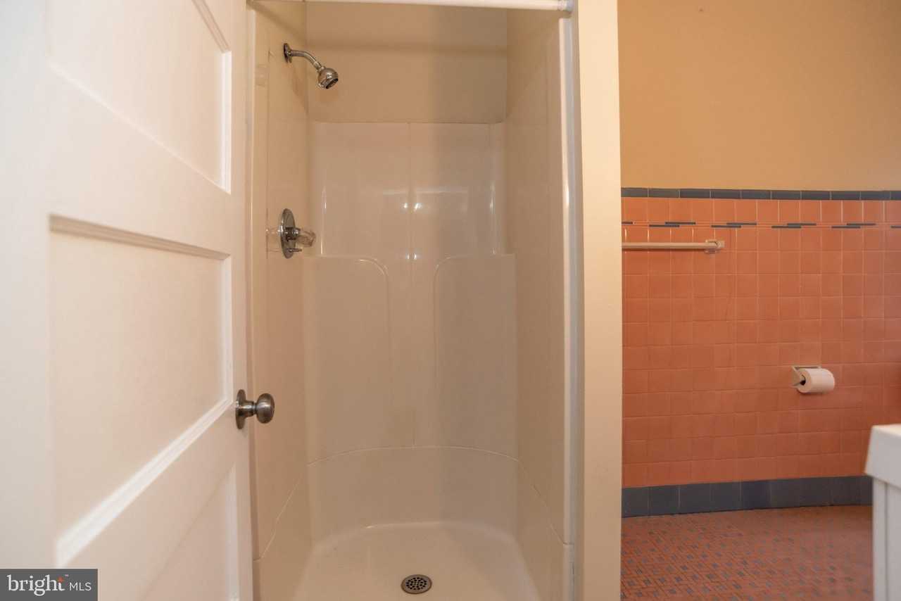 123 Mill St - Photo 7 of 25