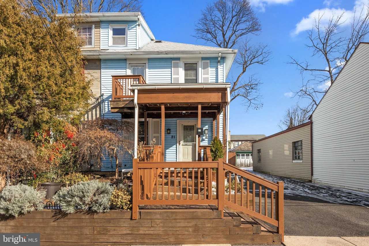 21 N Franklin St - Photo 2 of 26