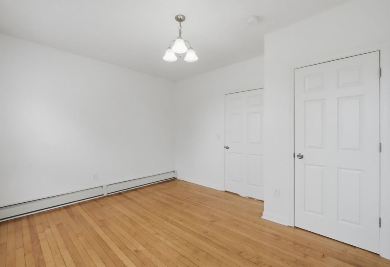 Windsor St #2 - Photo 6 of 10