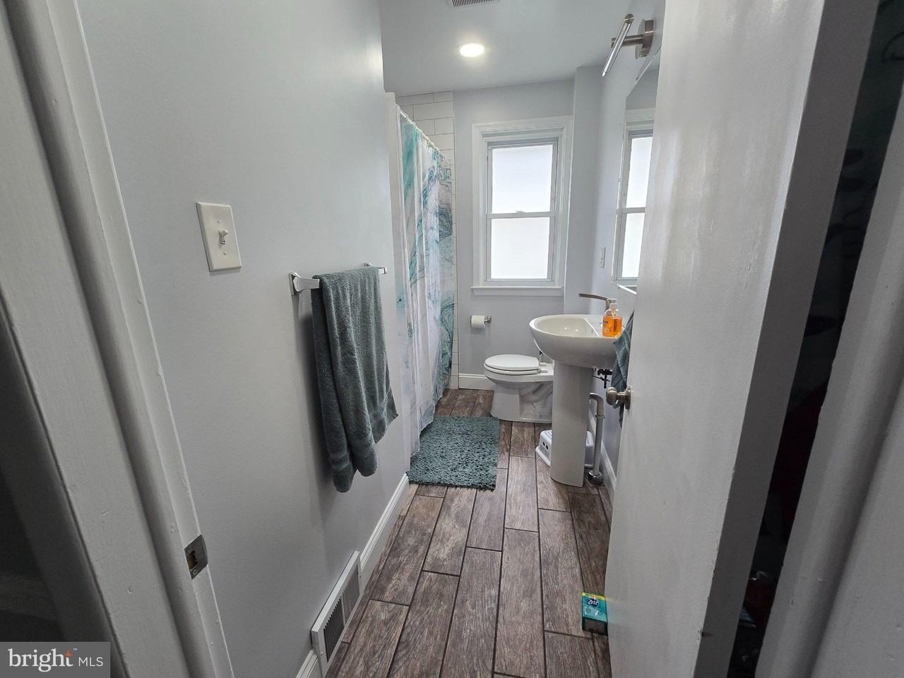 131 1st Ave - Photo 7 of 22