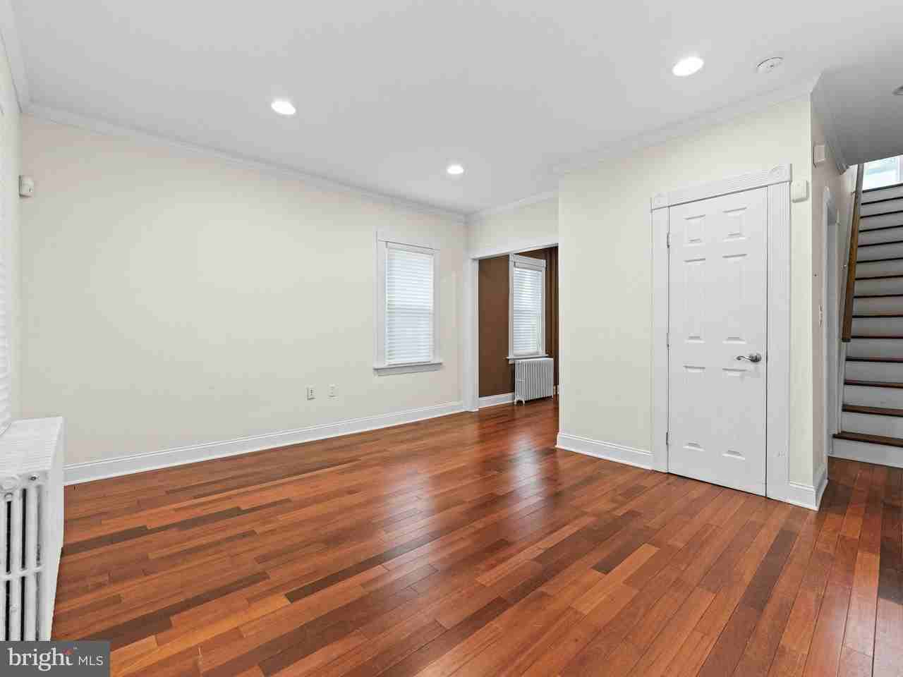 316 Locust Ave - Photo 6 of 40