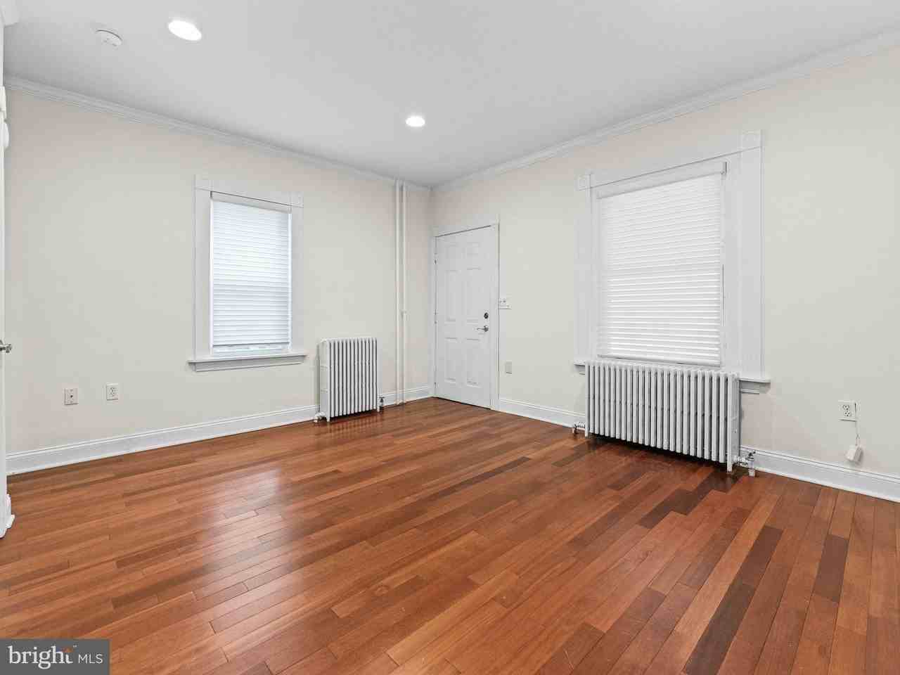316 Locust Ave - Photo 7 of 40