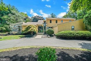 468 Long Ln - Photo 1 of 1