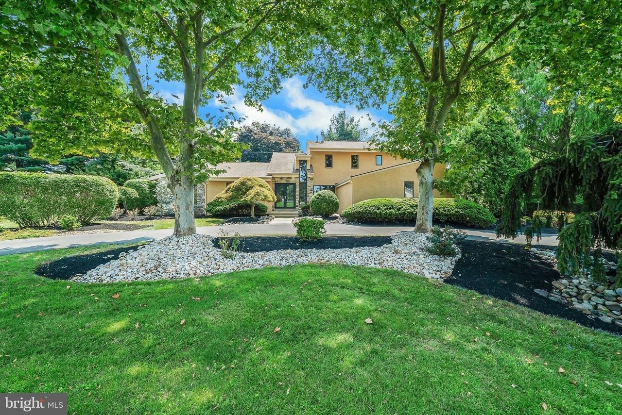 468 Long Ln - Photo 2 of 50