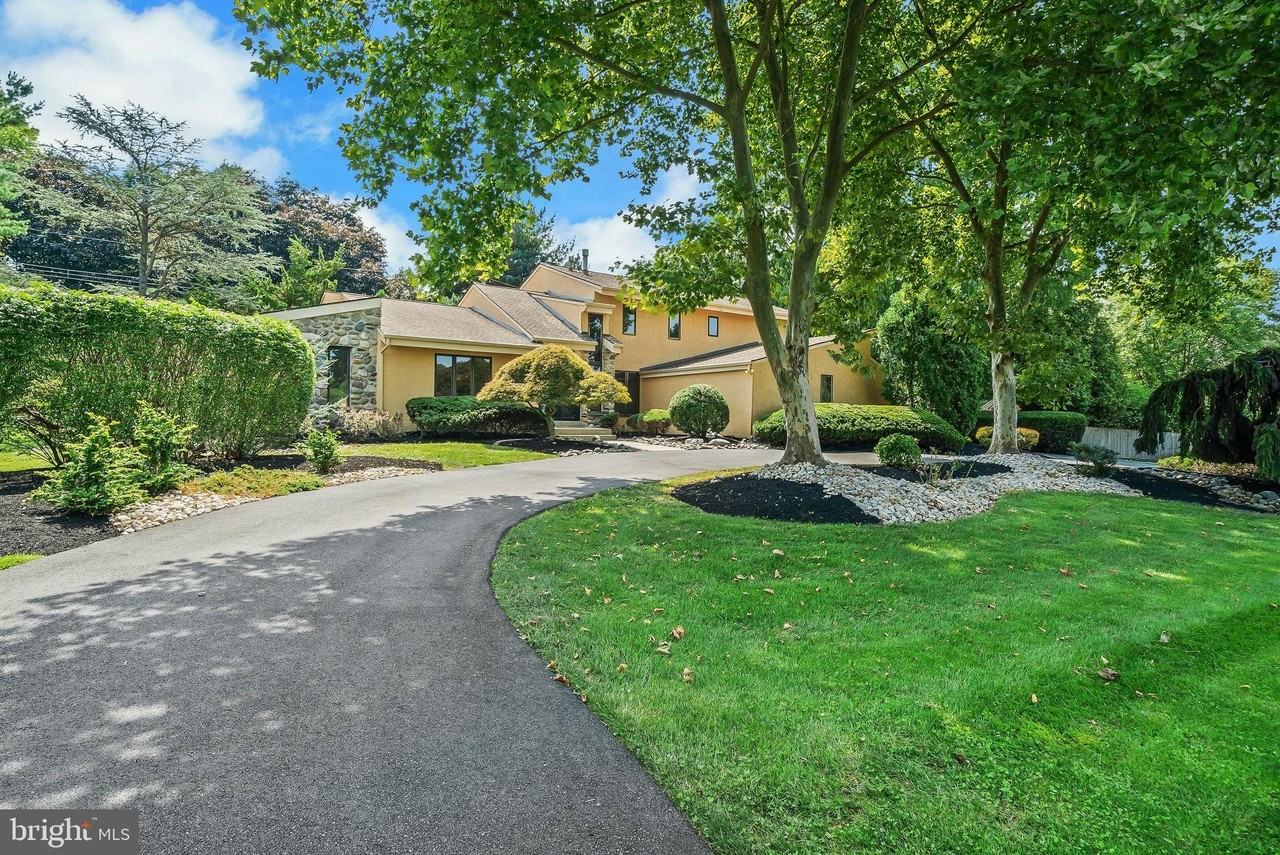 468 Long Ln - Photo 3 of 50
