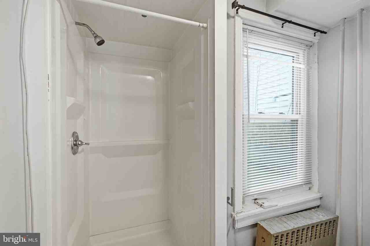 4329 Main St #2 - Photo 5 of 15