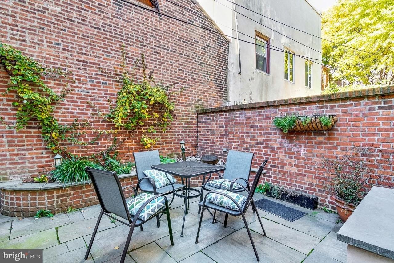 254 S Quince St - Photo 7 of 31