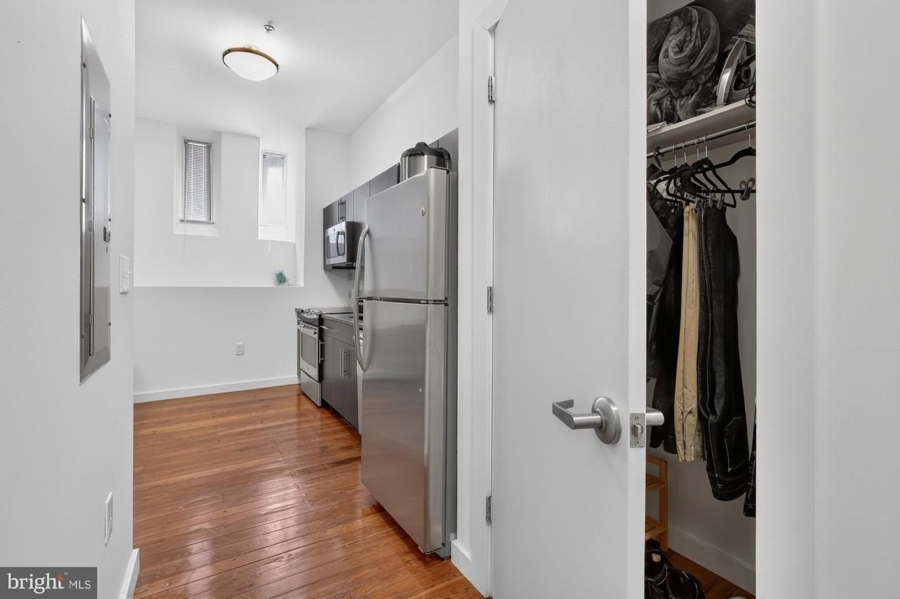2321 Fitzwater St #102 - Photo 5 of 18