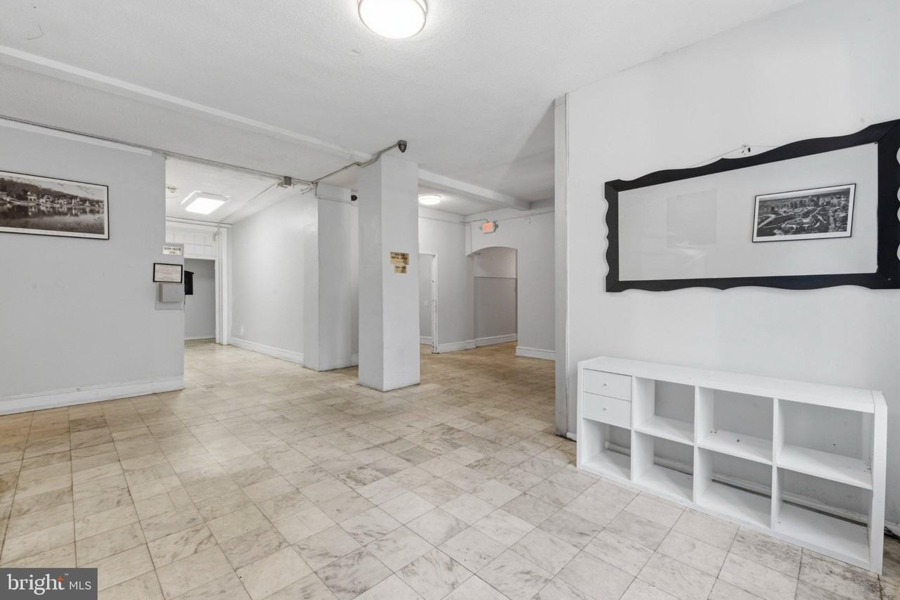 5721 Morris St #303 - Photo 7 of 19