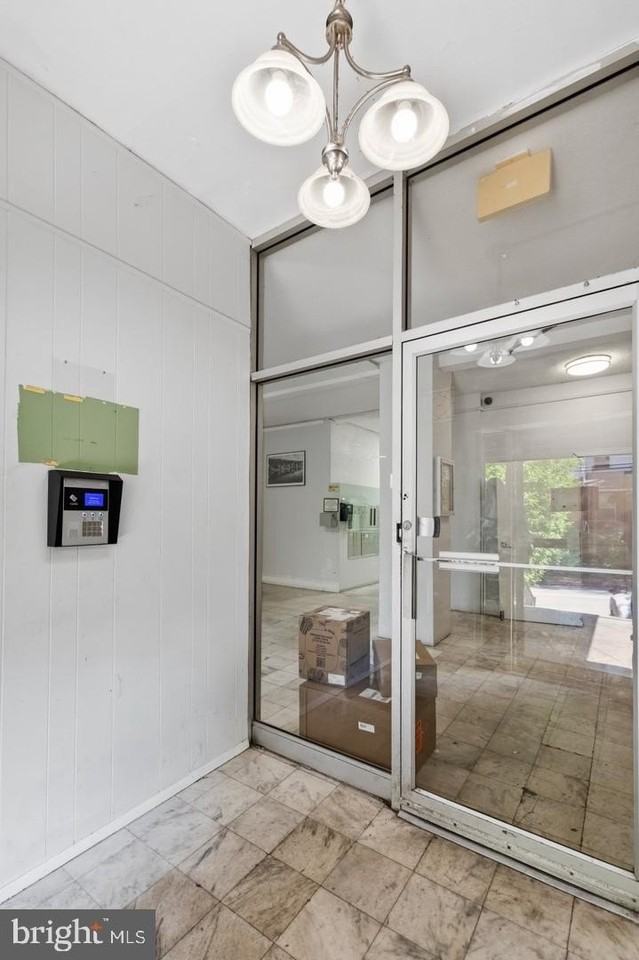 5721 Morris St #404 - Photo 6 of 19