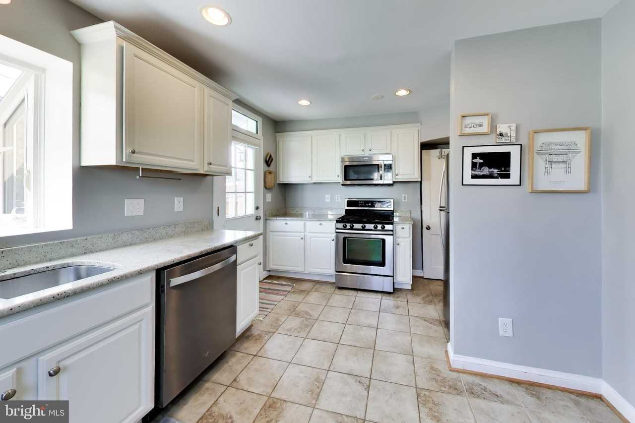130 Wesmond Dr - Photo 5 of 18