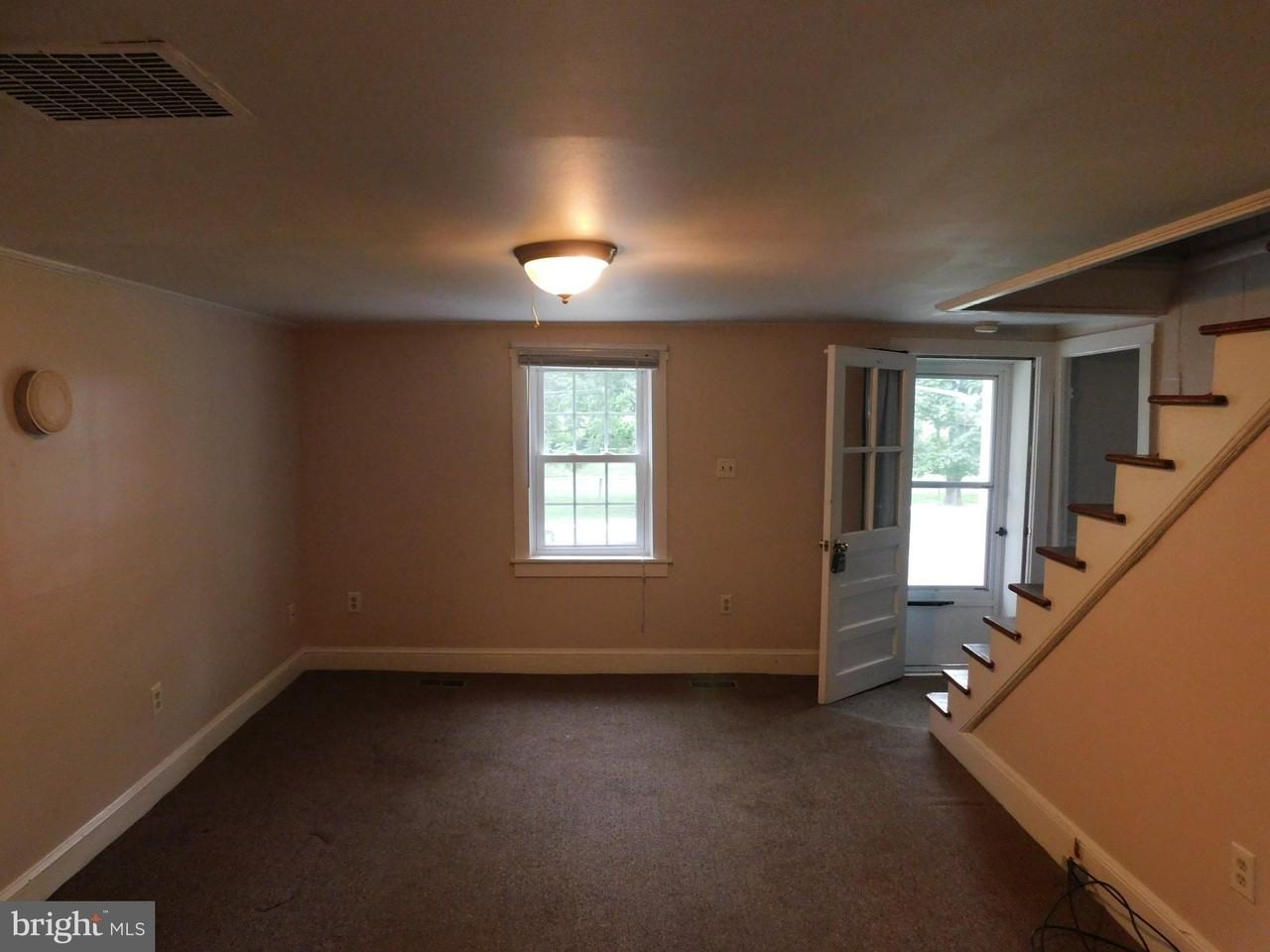 430 Sugar Hill Rd - Photo 3 of 12