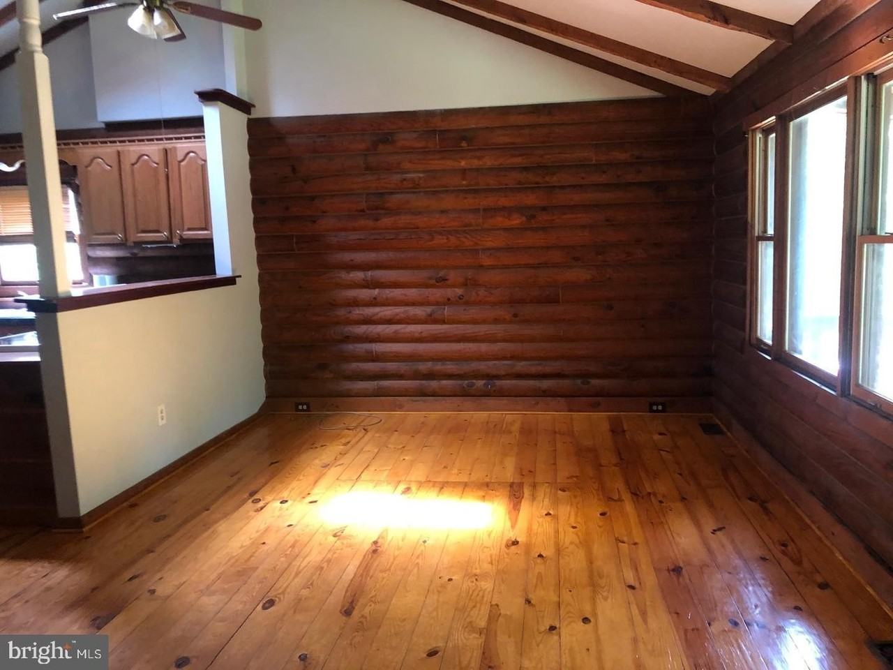 16495 Pine Springs Ln - Photo 2 of 7