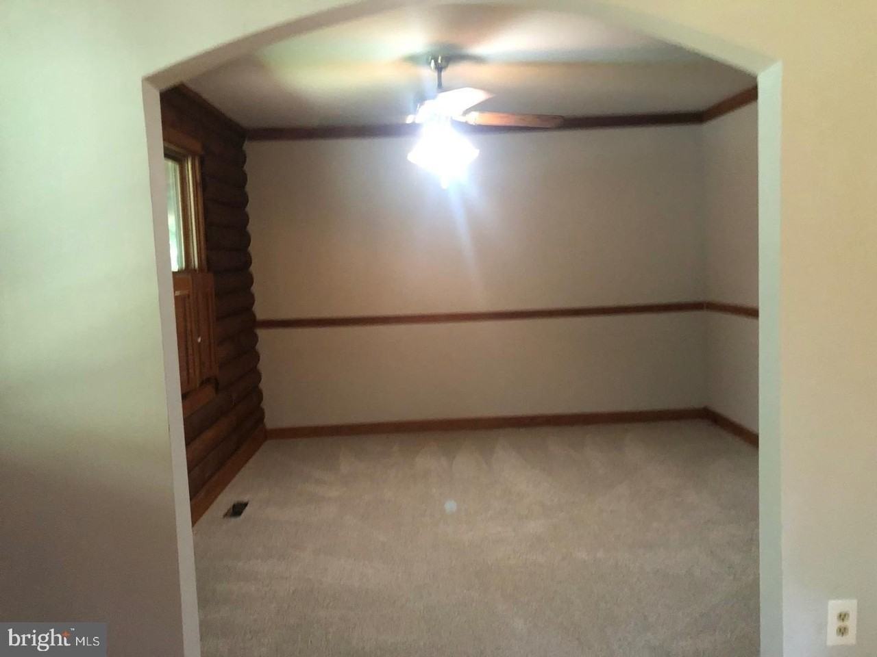 16495 Pine Springs Ln - Photo 5 of 7