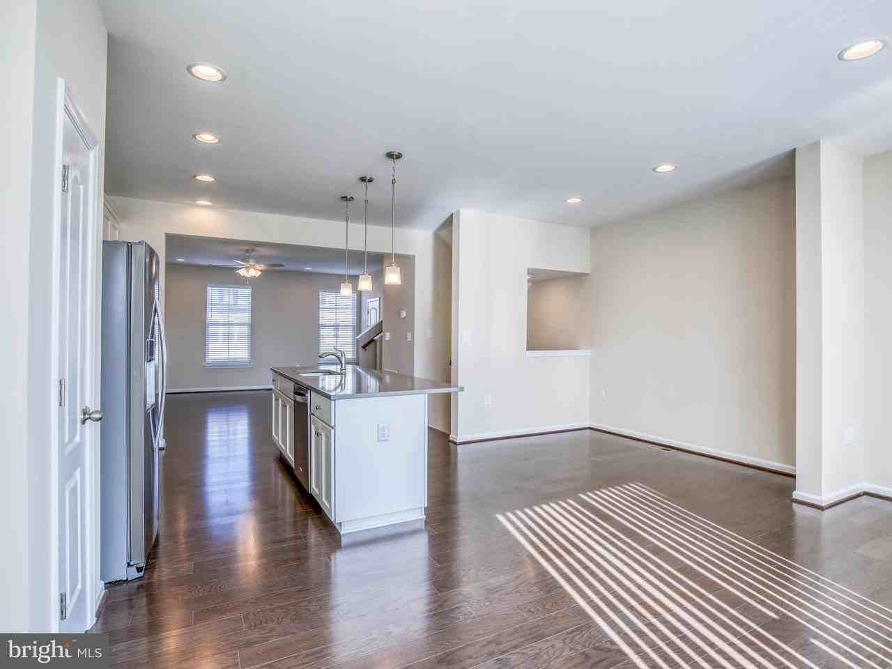 107 Alderman Way - Photo 4 of 50