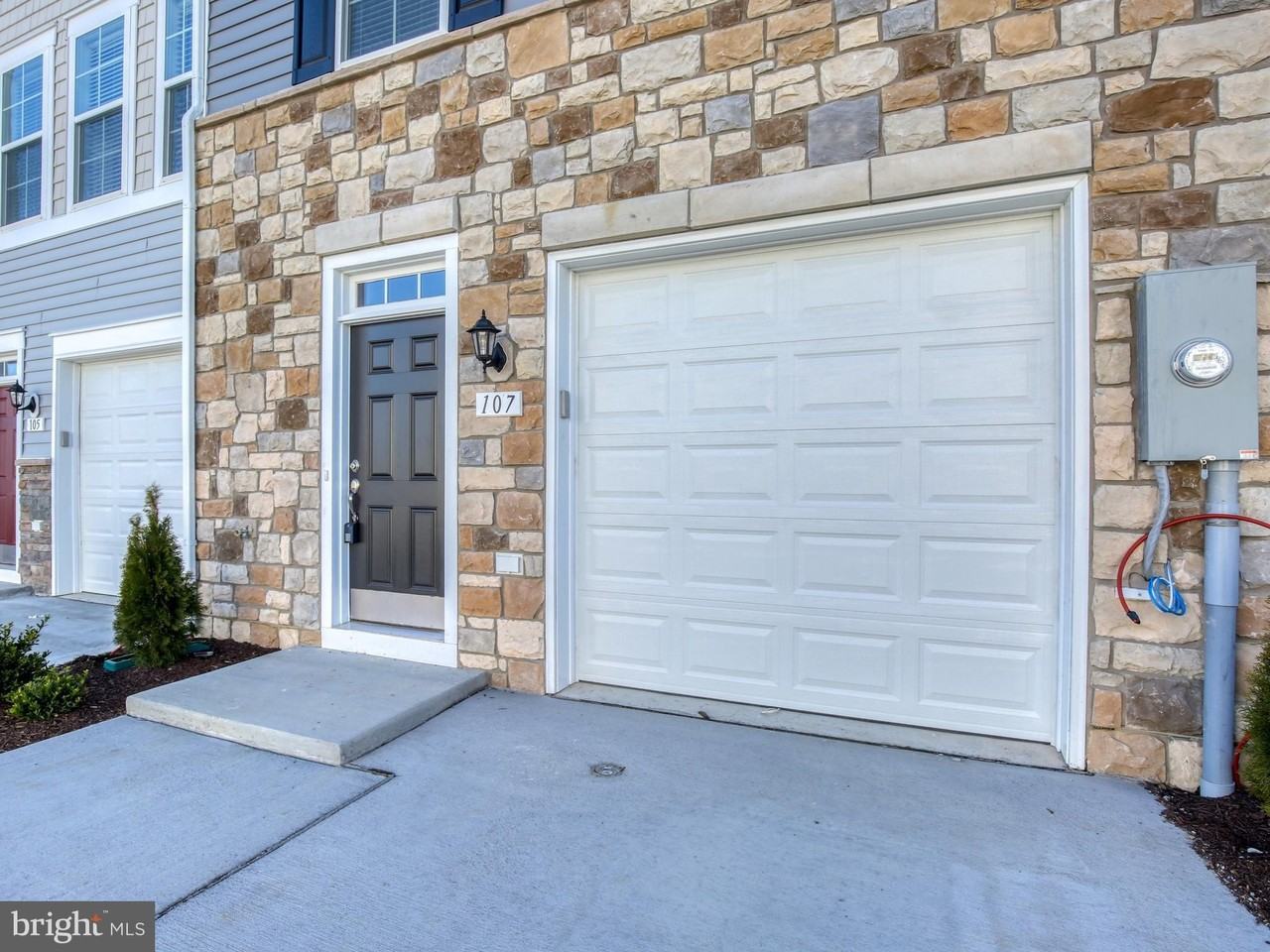 107 Alderman Way - Photo 5 of 50