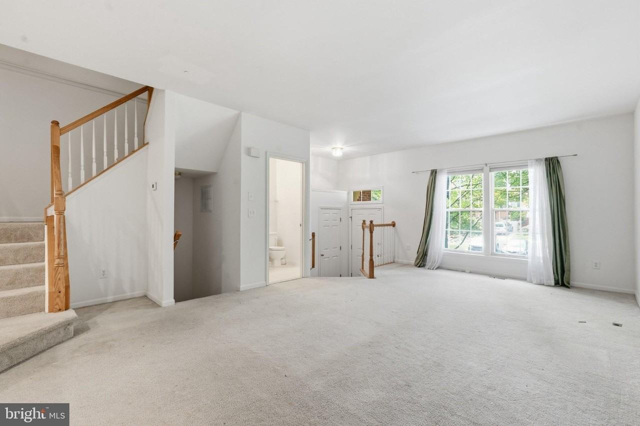 1414 Park Garden Ln - Photo 3 of 26