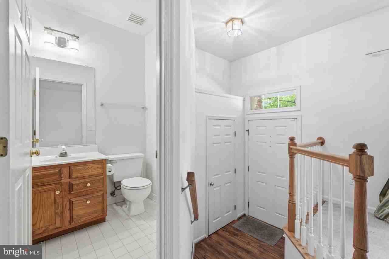 1414 Park Garden Ln - Photo 5 of 26