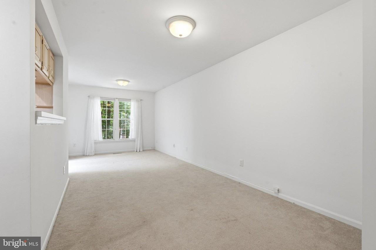 1414 Park Garden Ln - Photo 6 of 26