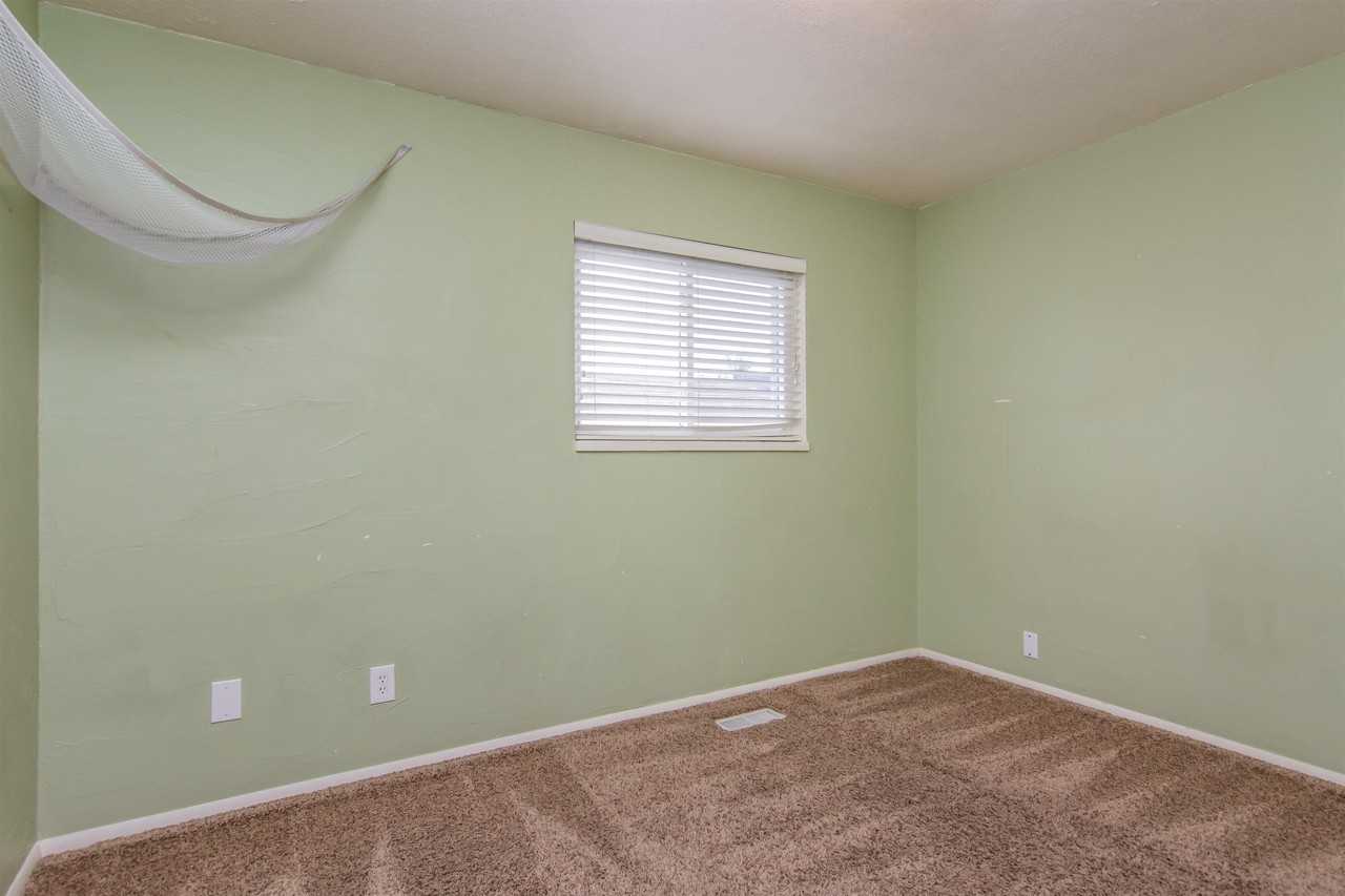 1585 W Rundquist Dr #1 - Photo 5 of 12