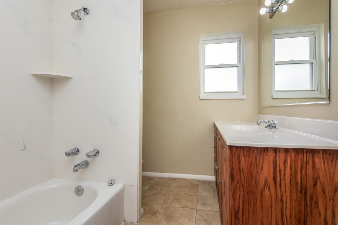 1585 W Rundquist Dr #1 - Photo 6 of 12