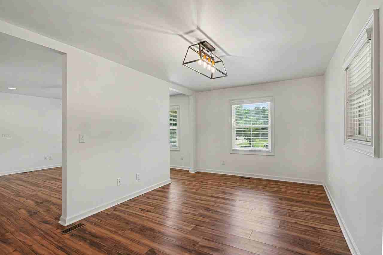 312 W Downing Ct #1 - Photo 4 of 24