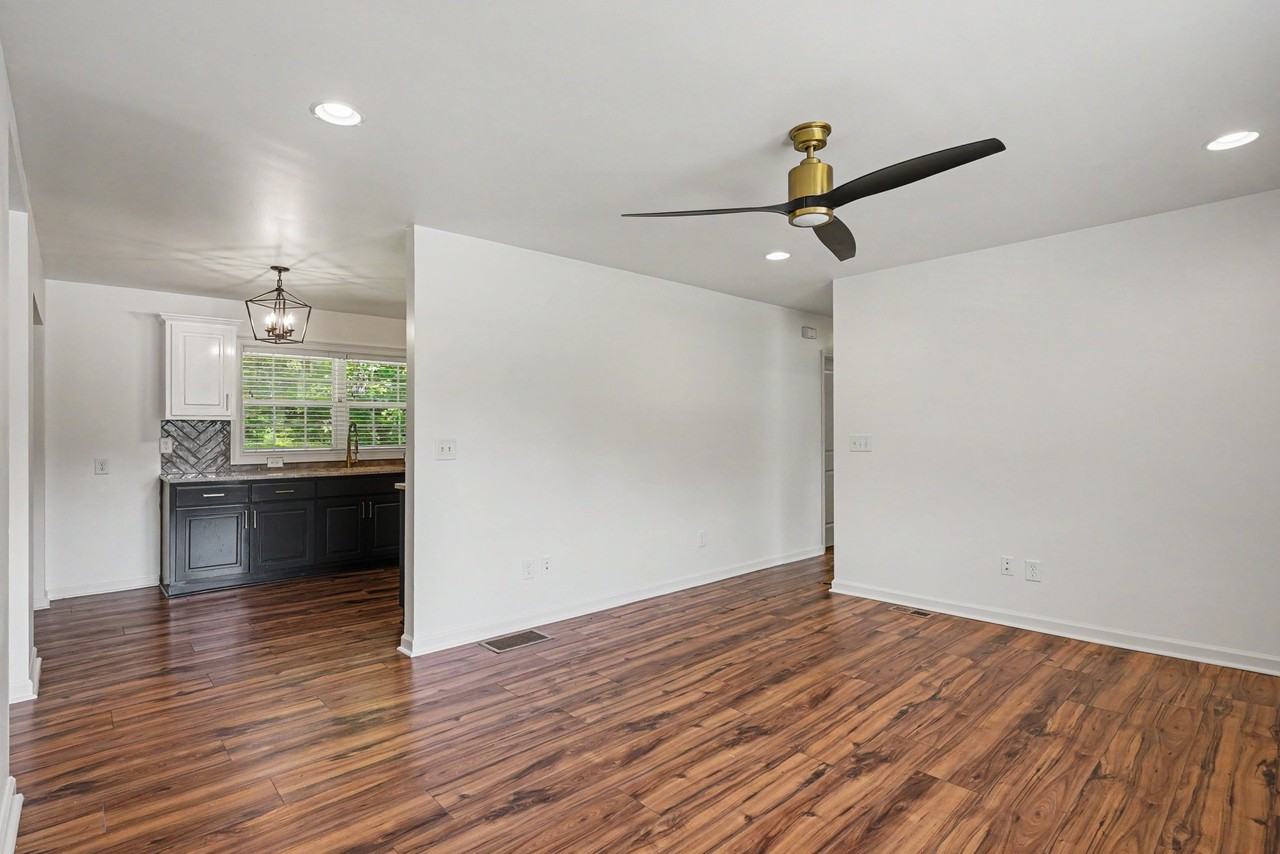 312 W Downing Ct #1 - Photo 7 of 24
