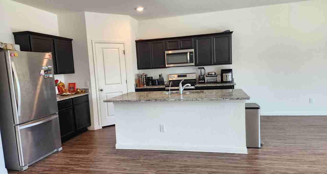 19513 Cloudy Bay Dr #1 - Photo 4 of 10