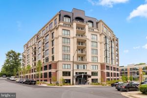 featured image of 6718 Lowell Ave #801