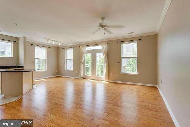 2765 Centerboro Dr #348 - Photo 4 of 14