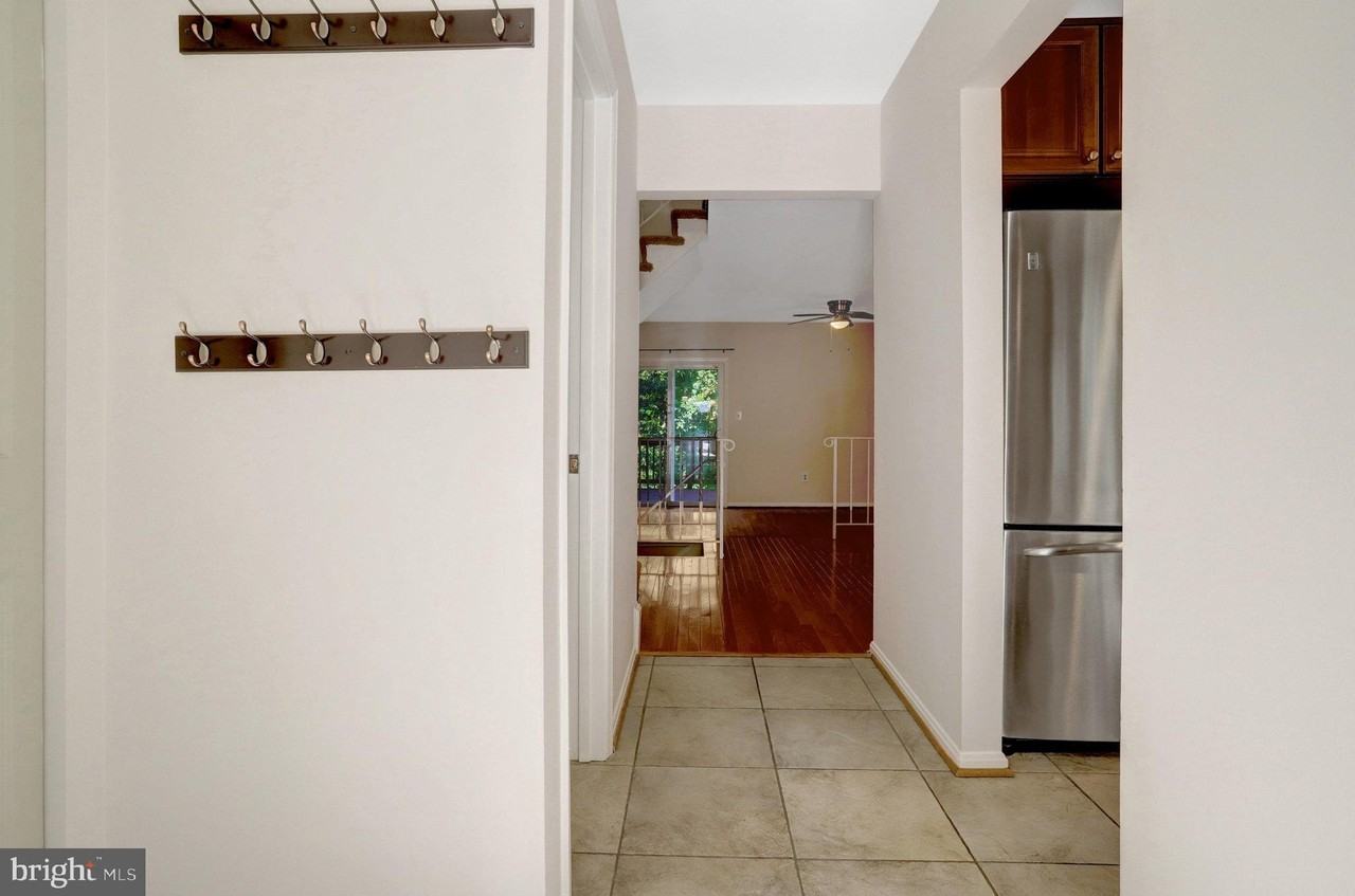 7416 Spring Tree Dr - Photo 4 of 50