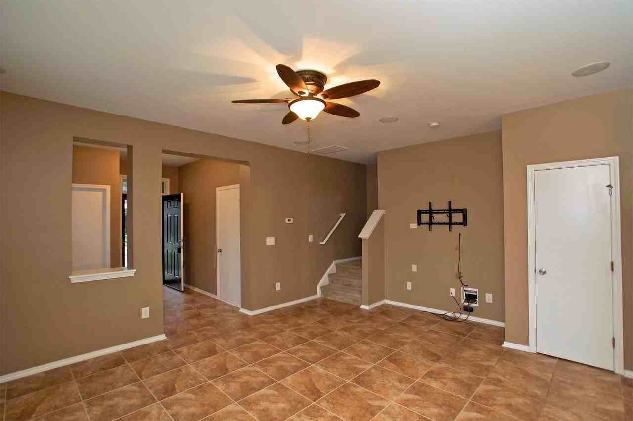1802 Whirlaway Ct #1 - Photo 6 of 24