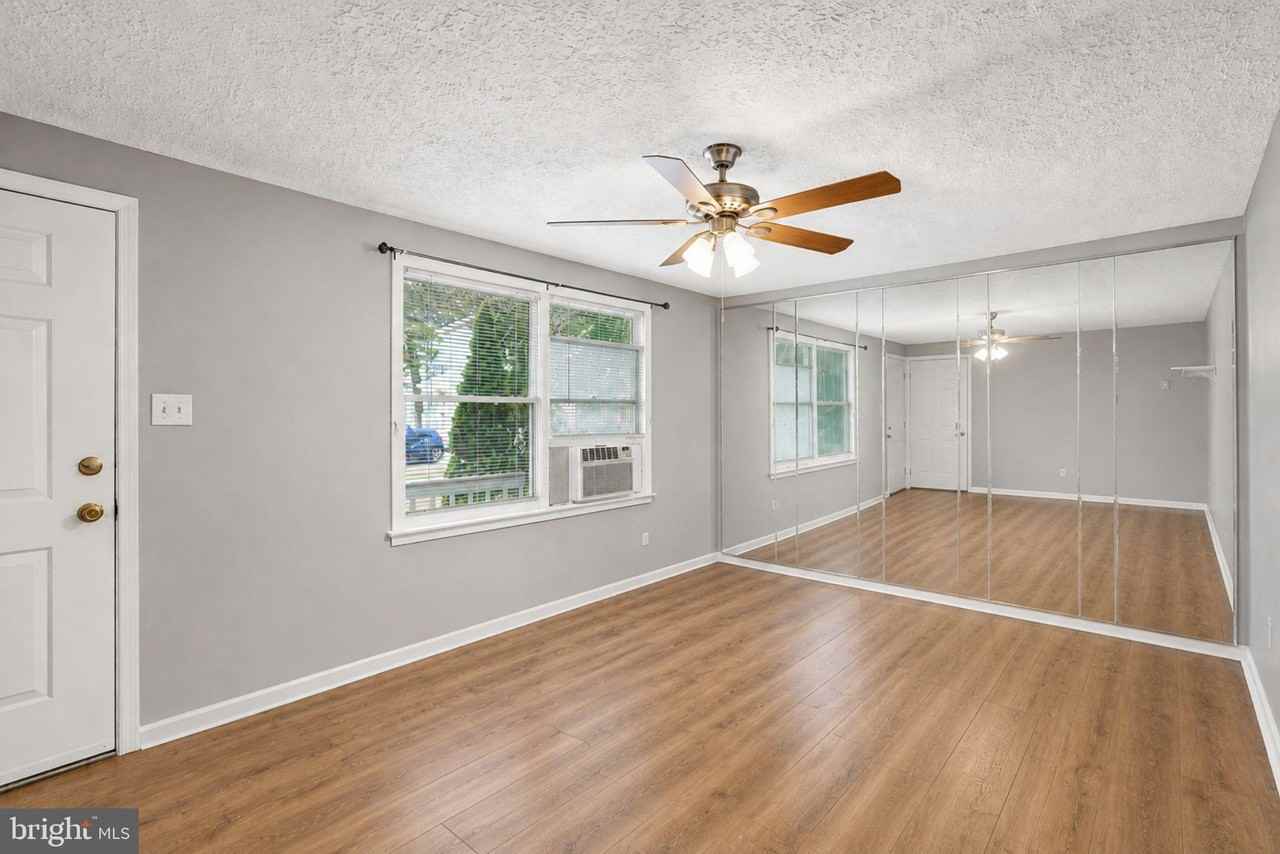 544 Rockbridge Dr Se - Photo 3 of 16