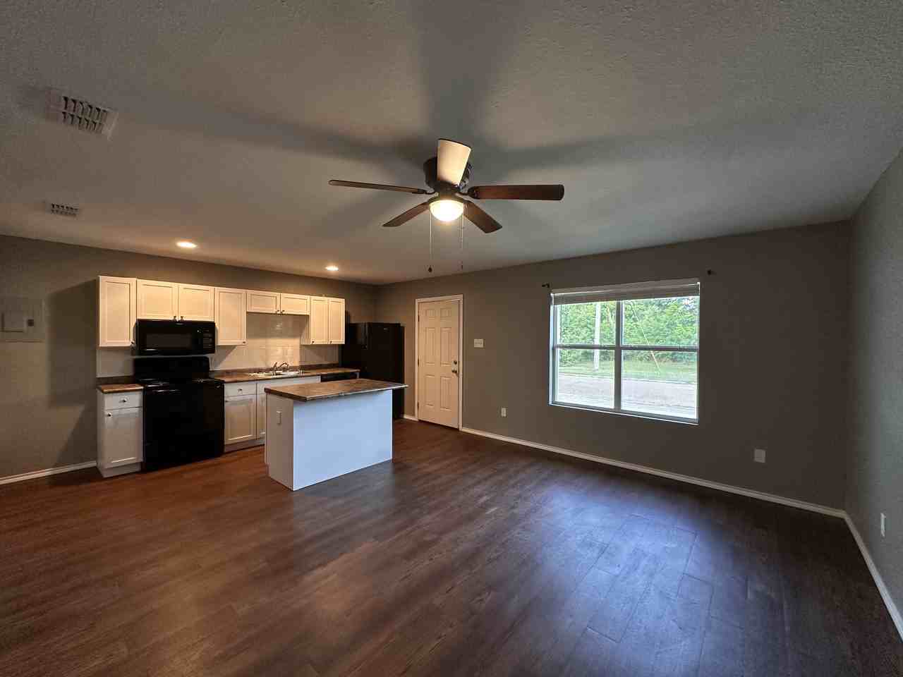 1736 Jennings St #1 - Photo 6 of 46