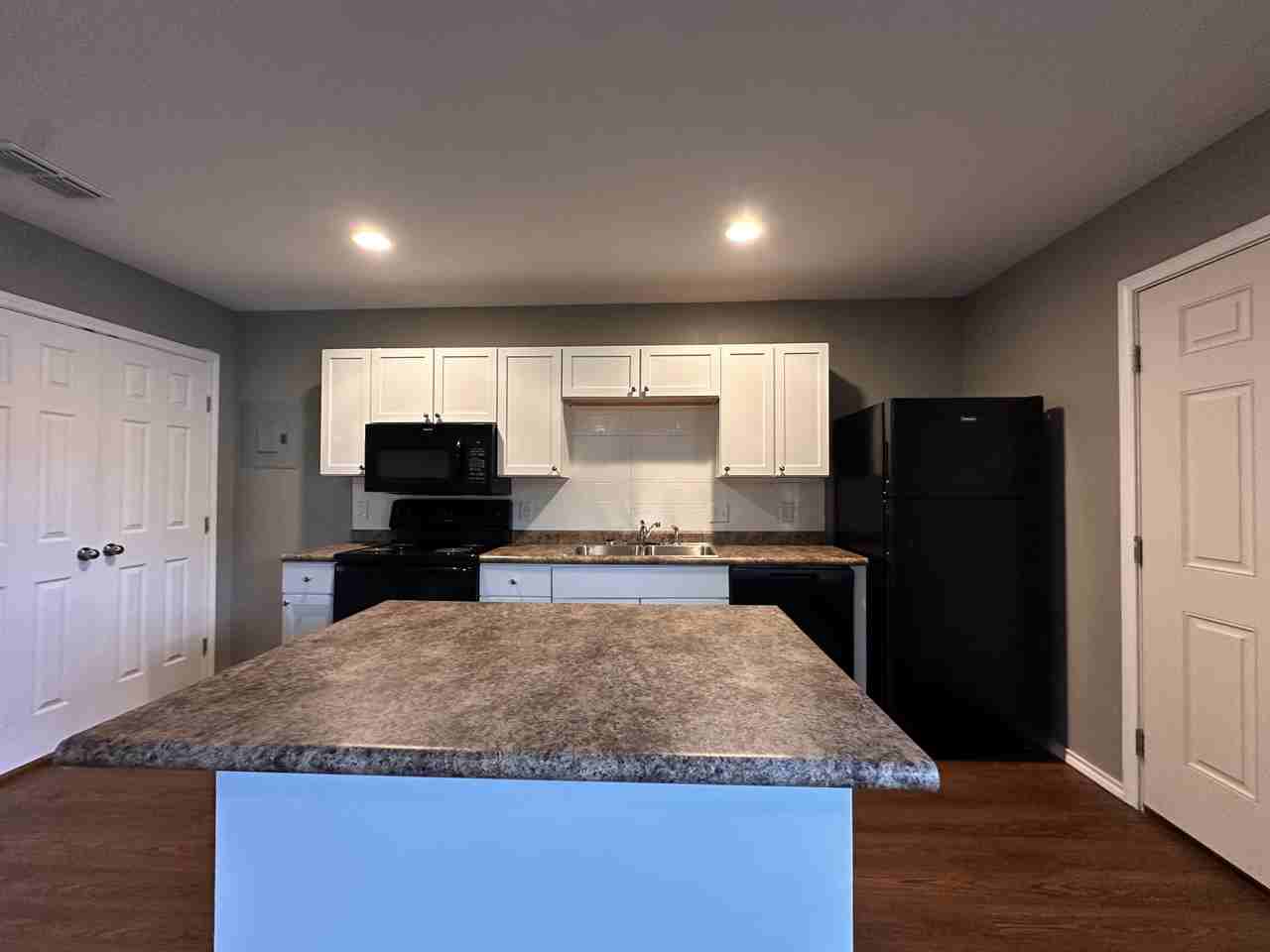 1736 Jennings St #1 - Photo 7 of 46