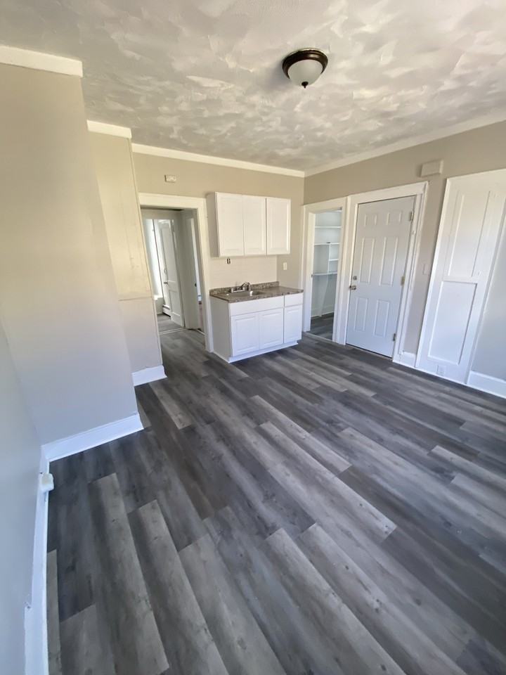 2ND Irving St #2ndFL - Photo 2 of 7