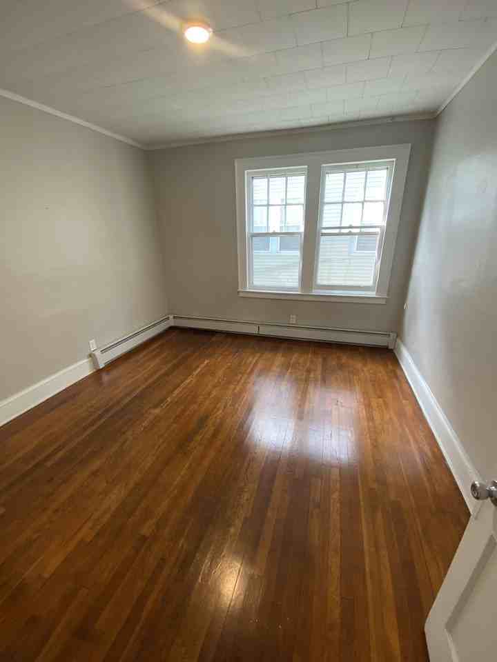 2ND Irving St #2ndFL - Photo 4 of 7