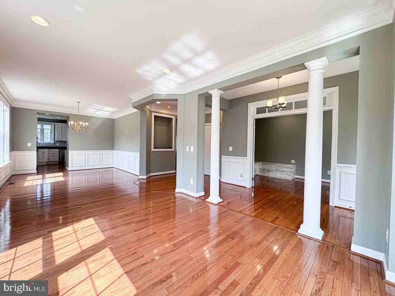 22827 Oakgrove Rd - Photo 7 of 50
