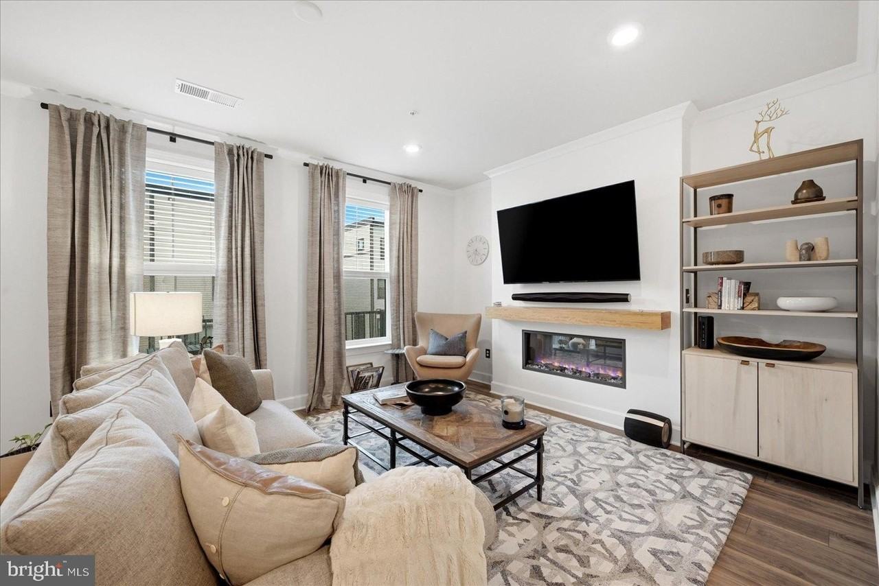 43428 Stonewood Crossing Ter - Photo 4 of 42