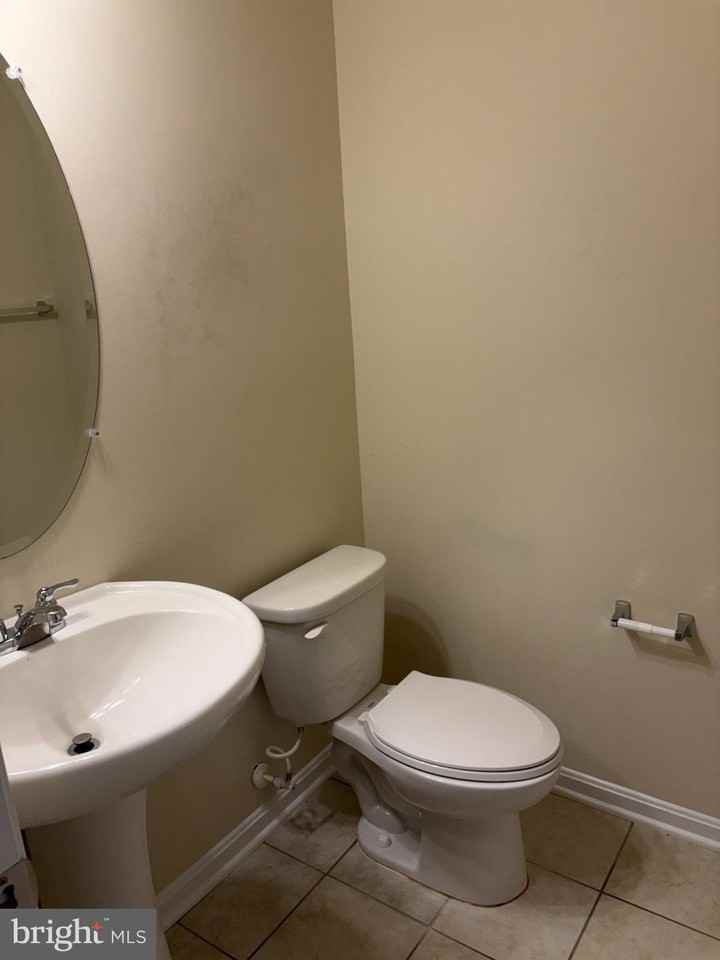 9244 Prescott Ave - Photo 3 of 20